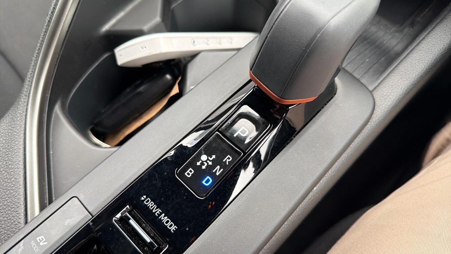 Used Toyota C-HR 2025 for sale - 78034215: Photo 41