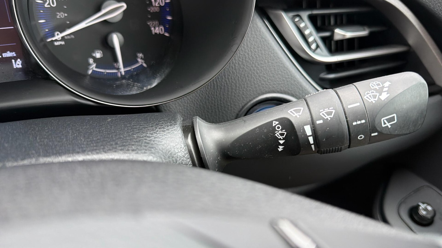 Used Toyota C-HR 2021 for sale - 77291803: Photo 33