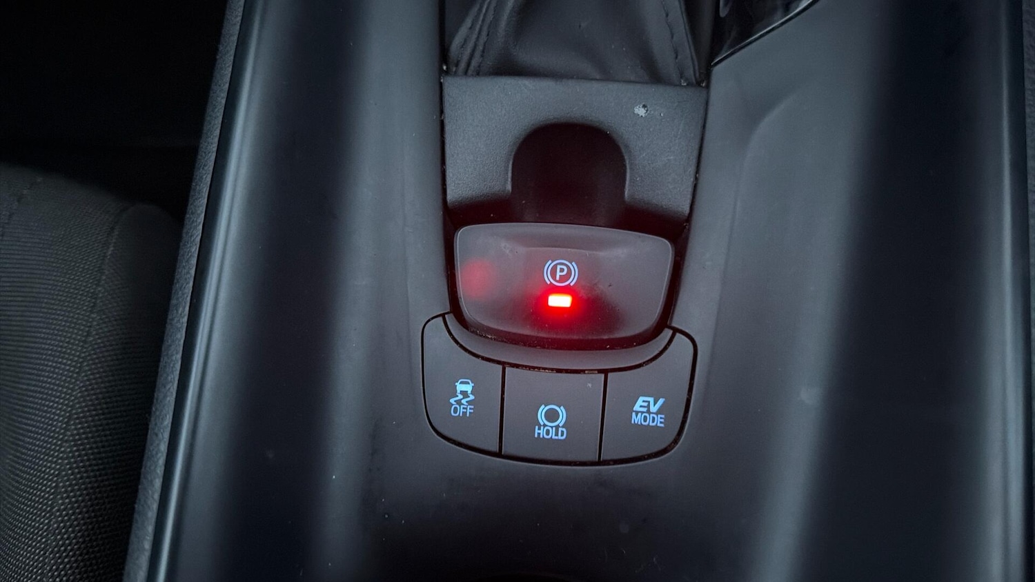 Used Toyota C-HR 2022 for sale - 77358548: Photo 41