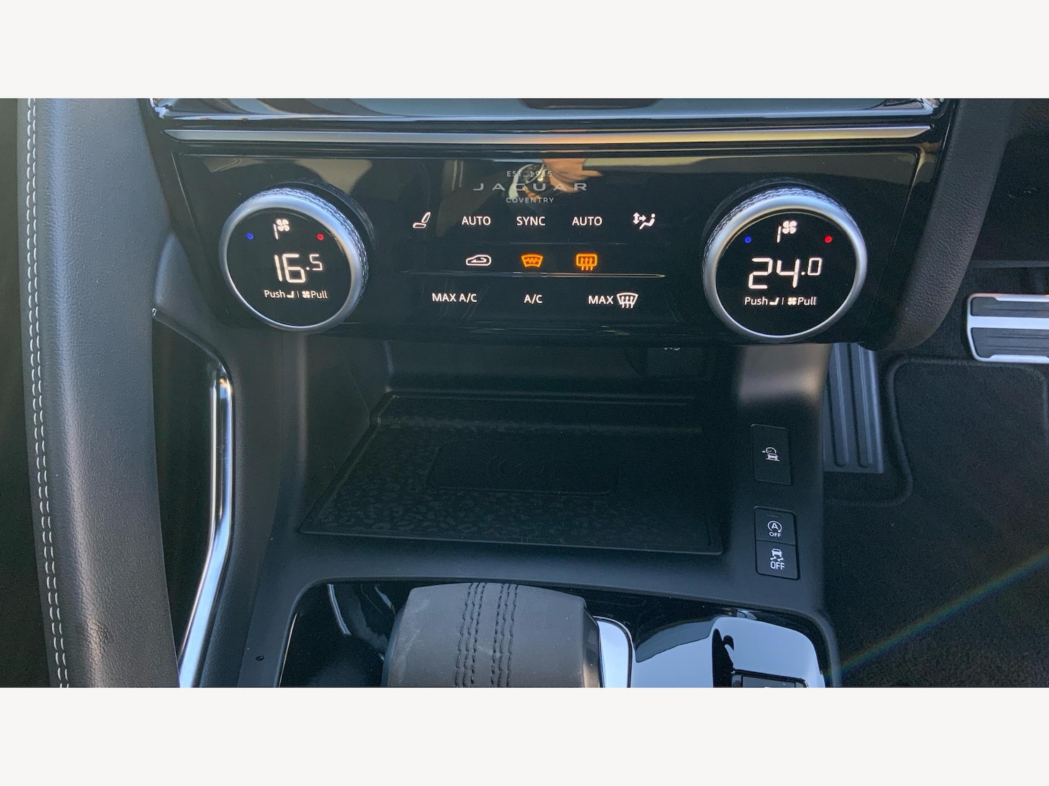 Used Lexus LBX 2024 for sale - 77057438: Photo 32