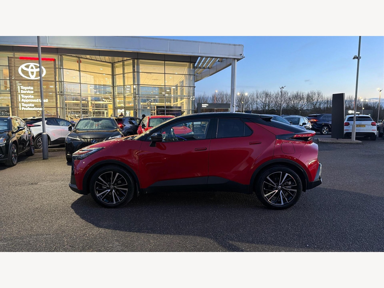 Used Toyota C-HR 2024 for sale - 77143800: Photo 19