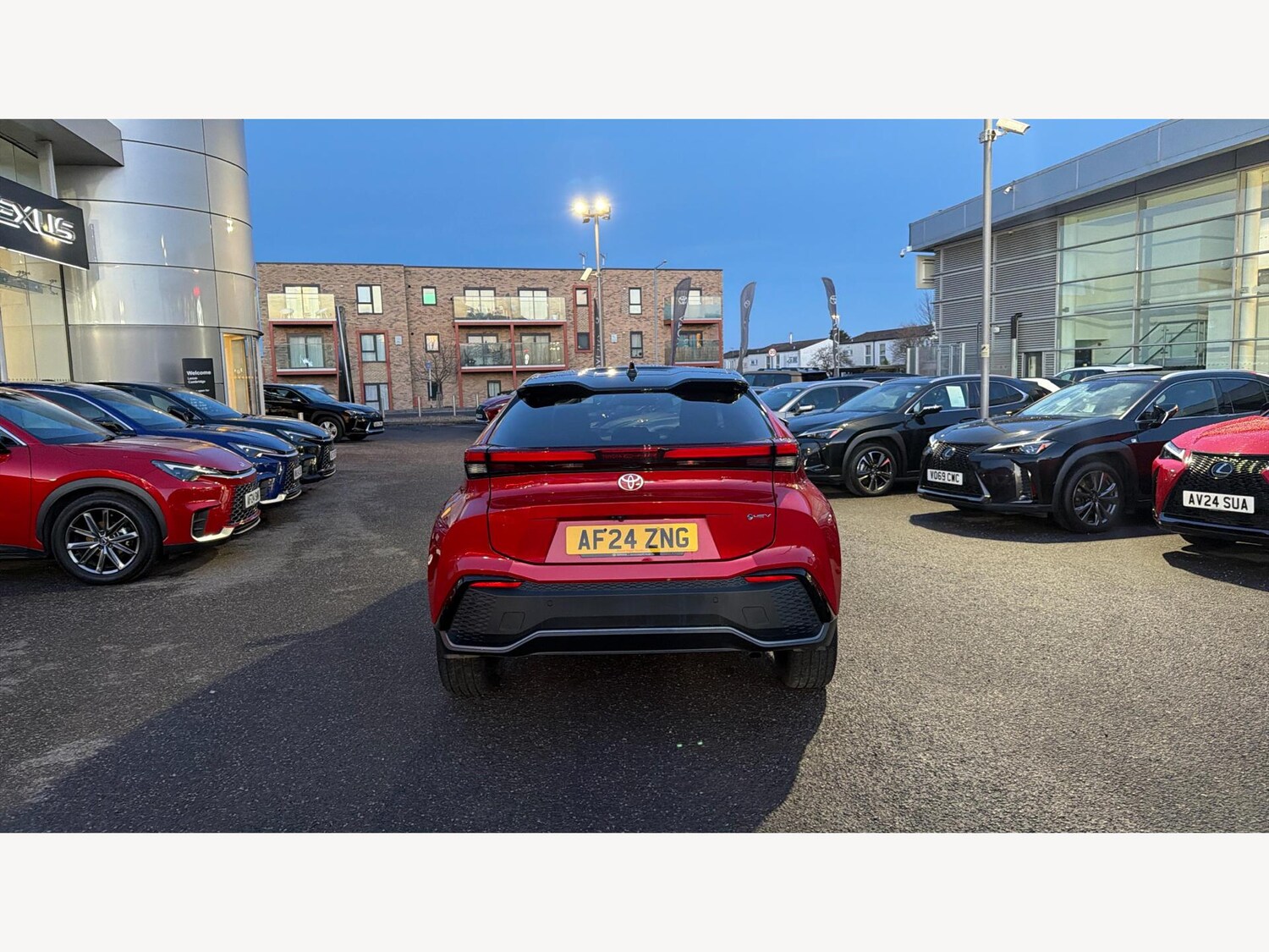 Used Toyota C-HR 2024 for sale - 77143800: Photo 21