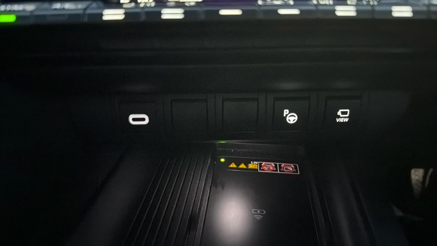 Used Toyota C-HR 2024 for sale - 77143800: Photo 36