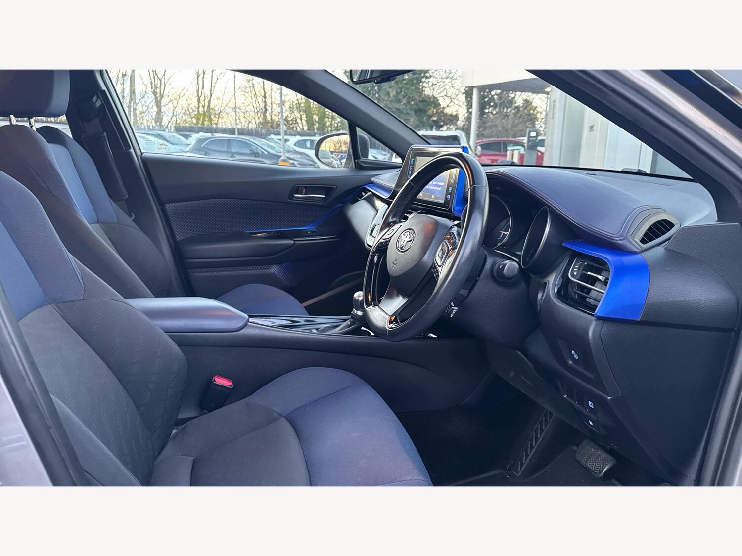 Used Toyota C-HR 2017 for sale - 76801300: Photo 13