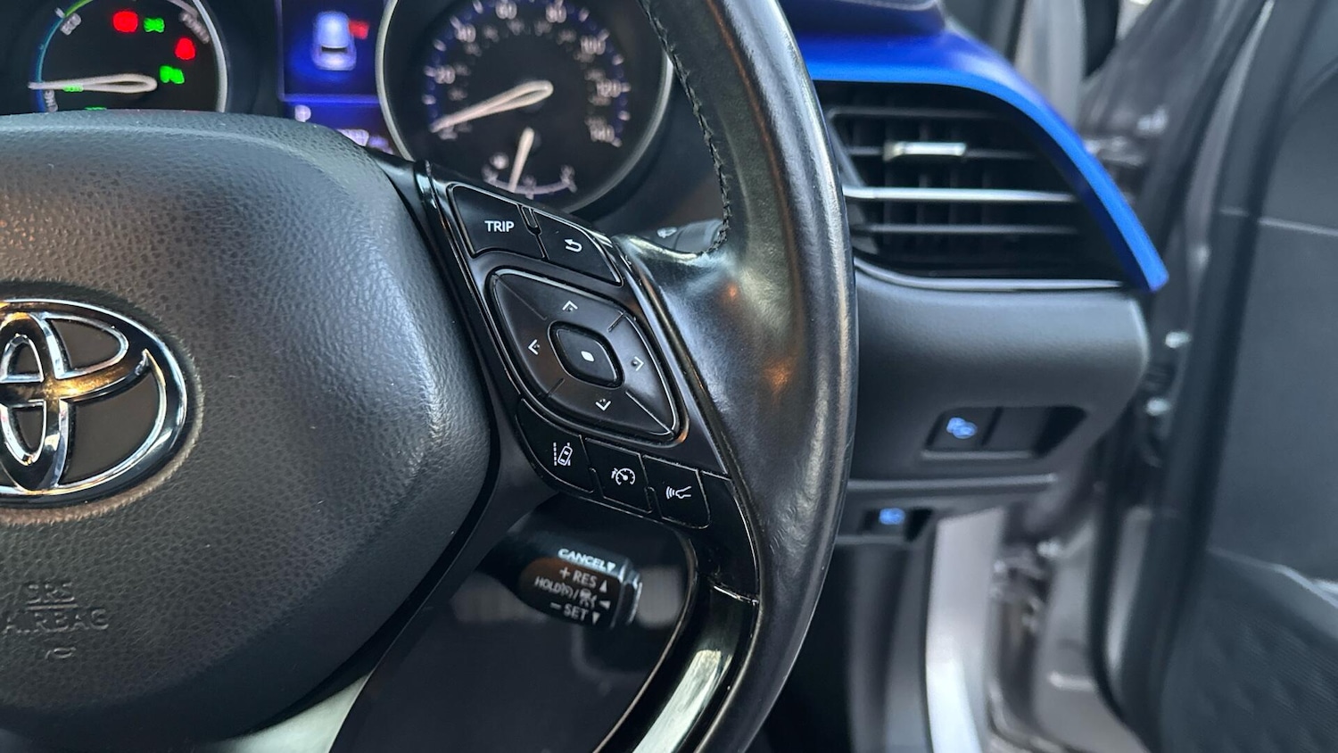 Used Toyota C-HR 2017 for sale - 76801300: Photo 33