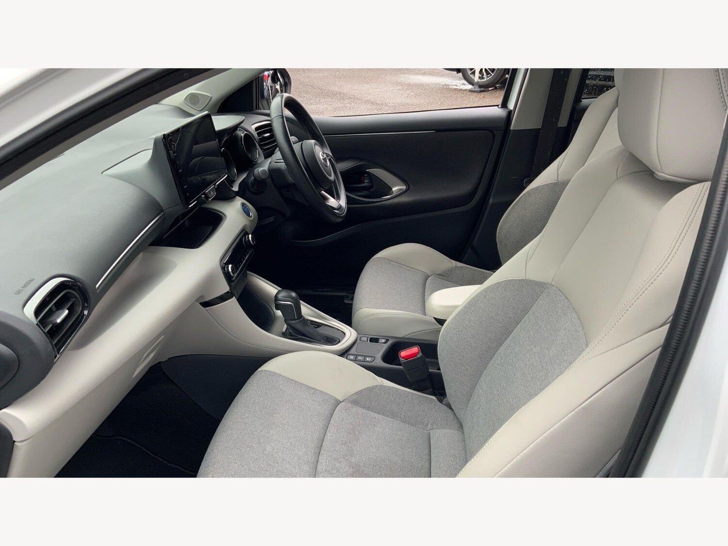 Used Toyota Yaris for sale - 77808791: Photo 12