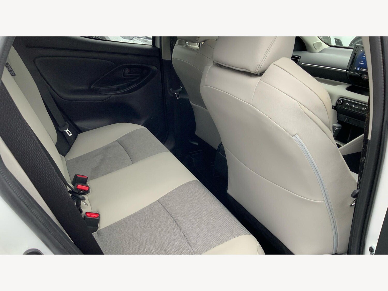 Used Toyota Yaris for sale - 77808791: Photo 14