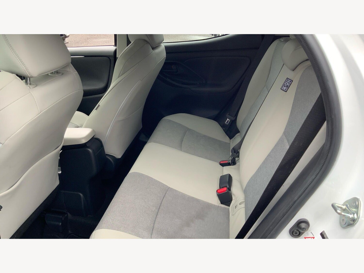 Used Toyota Yaris for sale - 77808791: Photo 15