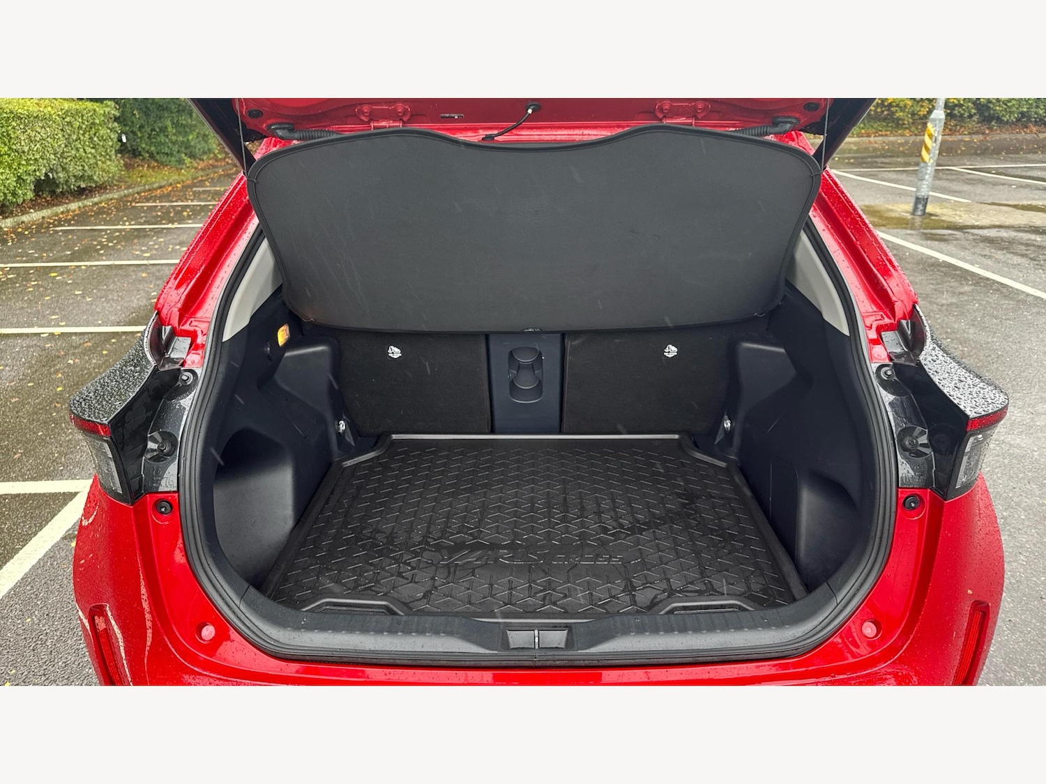 Used Toyota Yaris Cross 2023 for sale - 76348877: Photo 16
