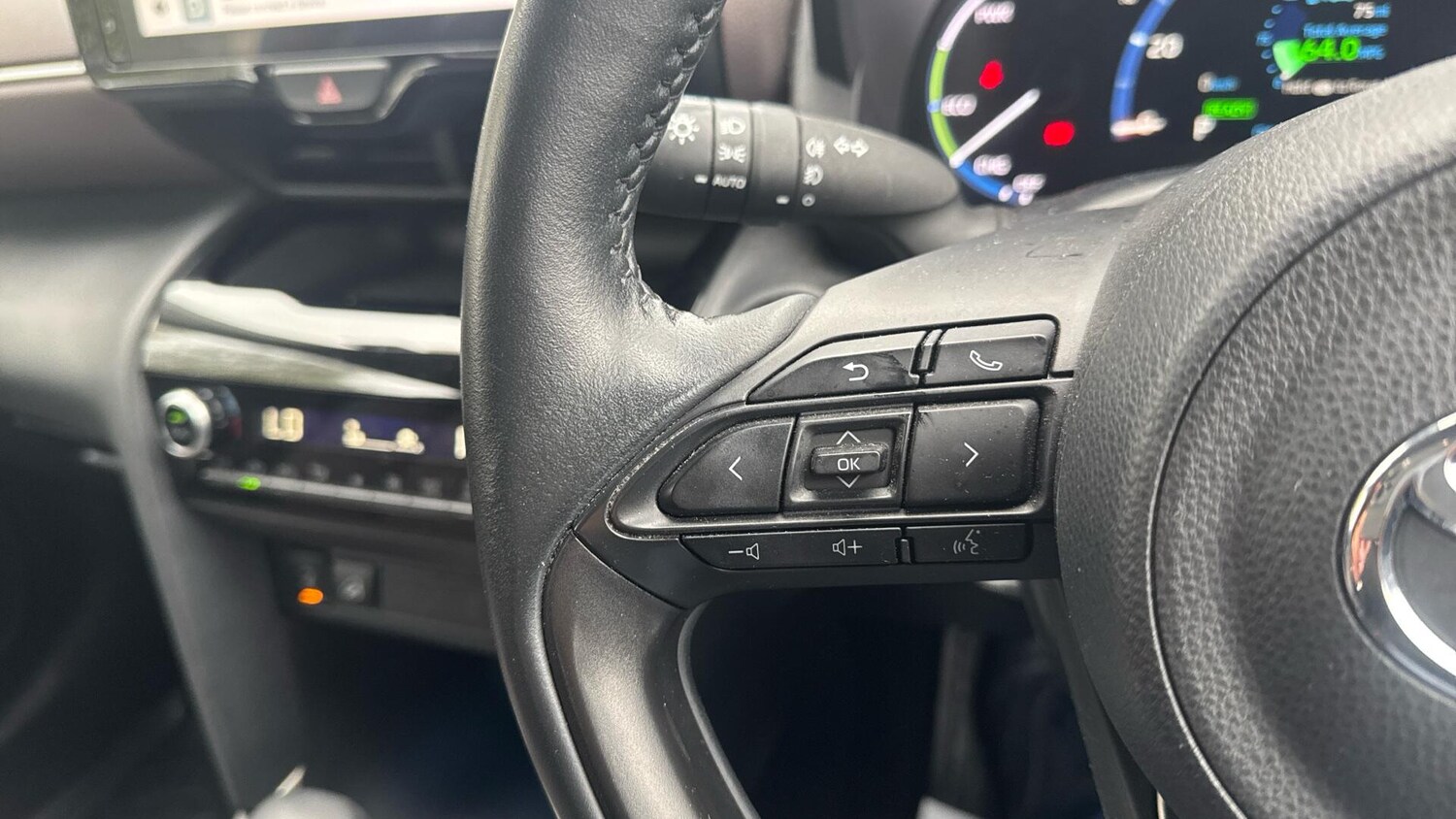 Used Toyota Yaris Cross 2023 for sale - 76348877: Photo 35