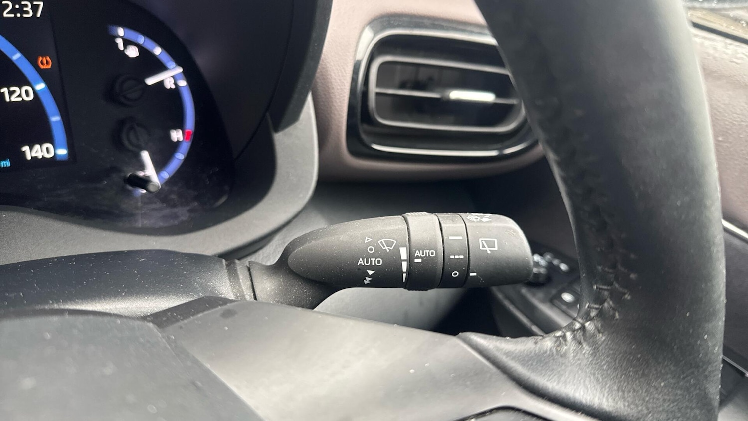 Used Toyota Yaris Cross 2023 for sale - 76348877: Photo 36