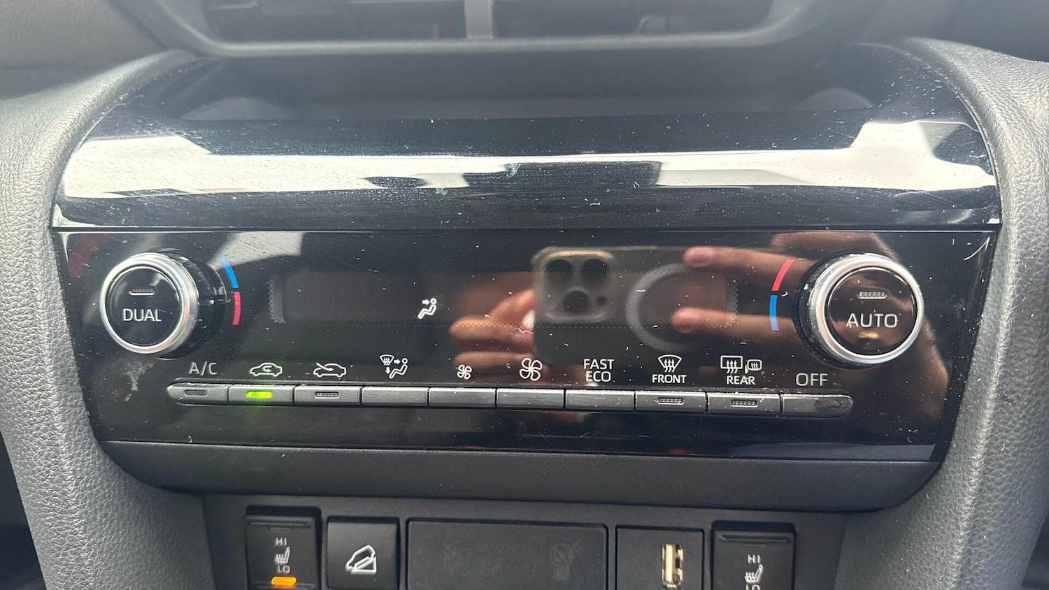 Used Toyota Yaris Cross 2023 for sale - 76348877: Photo 39