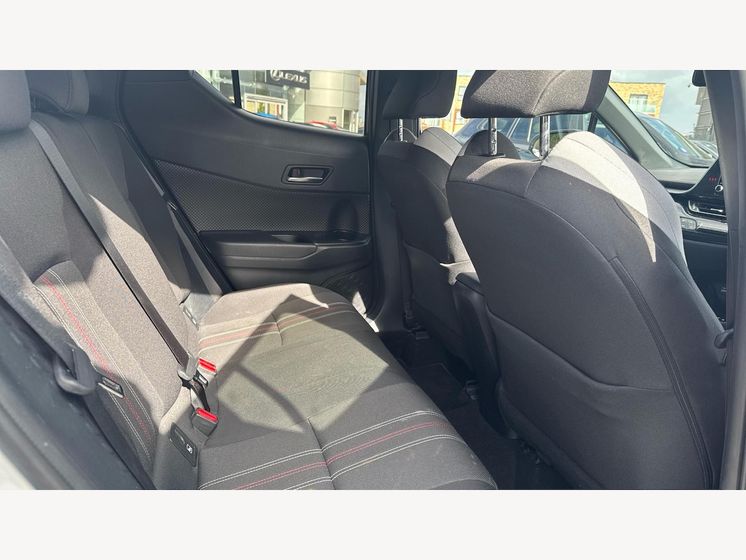 Used Toyota C-HR 2023 for sale - 76388927: Photo 14