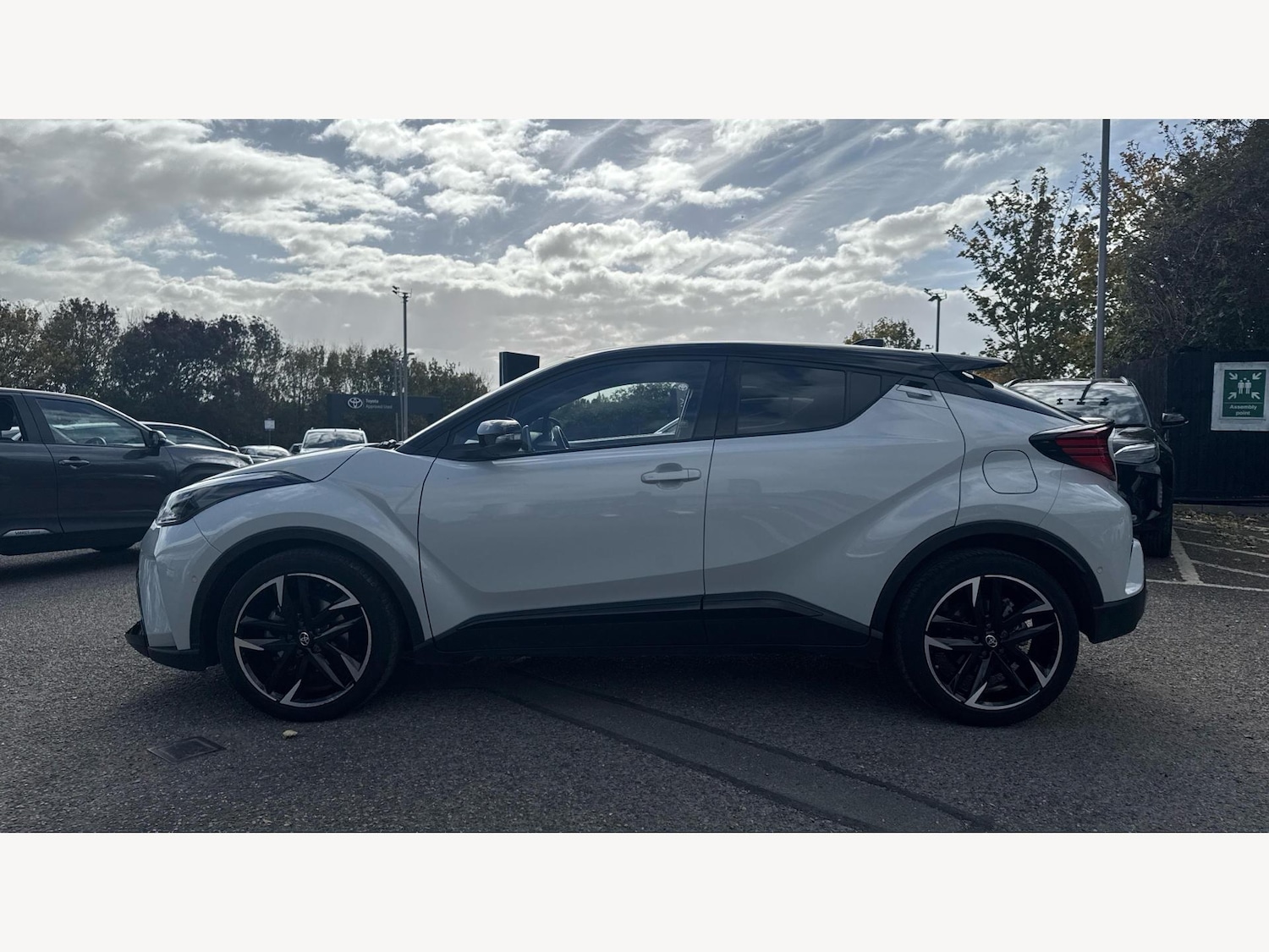 Used Toyota C-HR 2023 for sale - 76388927: Photo 19