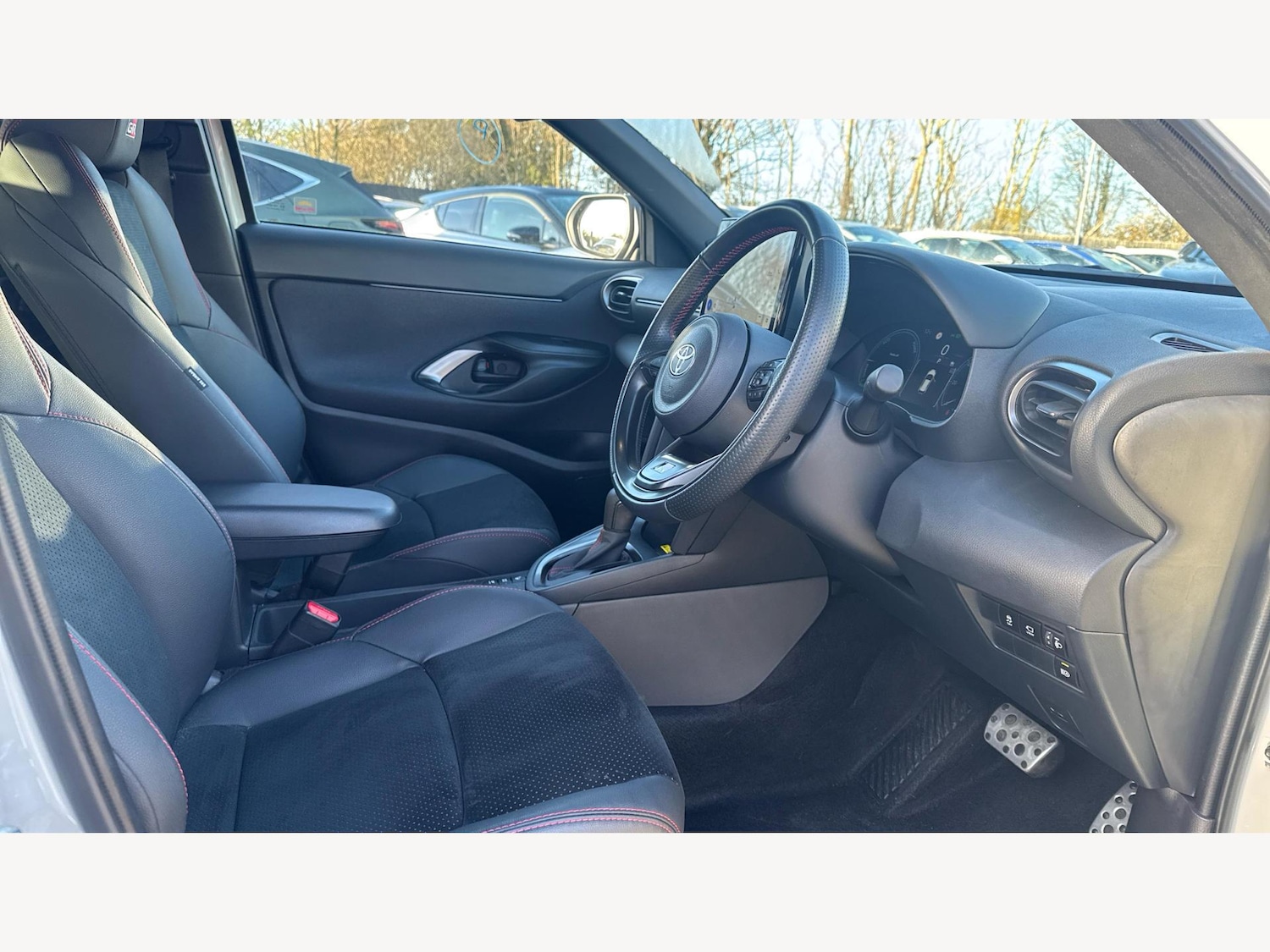 Used Toyota Yaris Cross 2024 for sale - 76952828: Photo 13