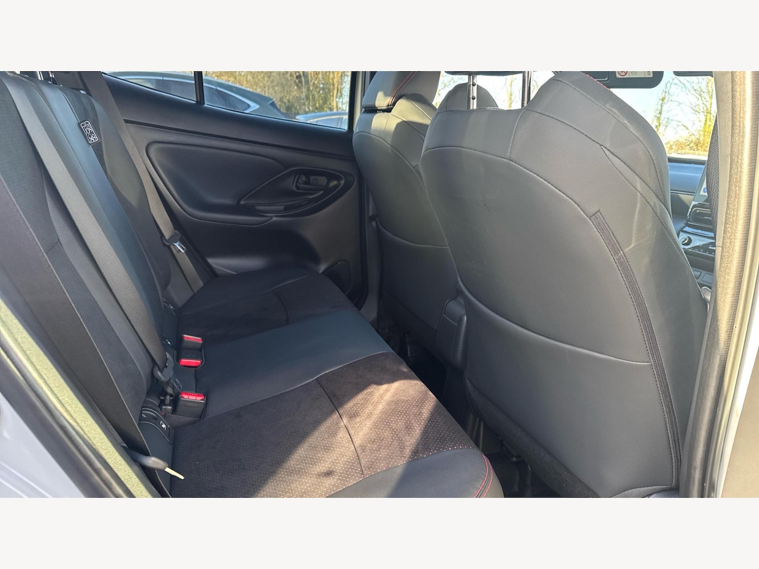 Used Toyota Yaris Cross 2024 for sale - 76952828: Photo 14