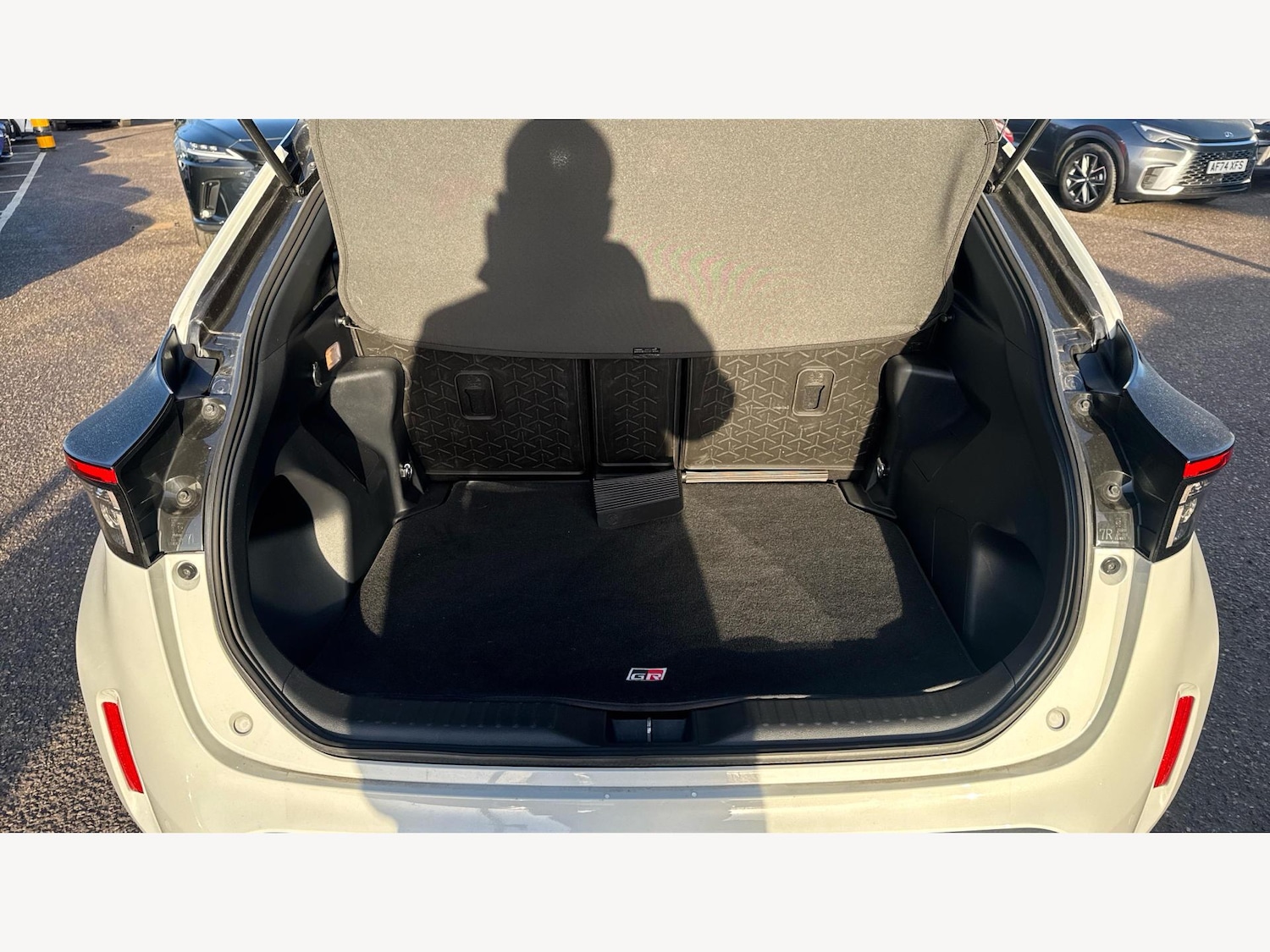 Used Toyota Yaris Cross 2024 for sale - 76952828: Photo 16