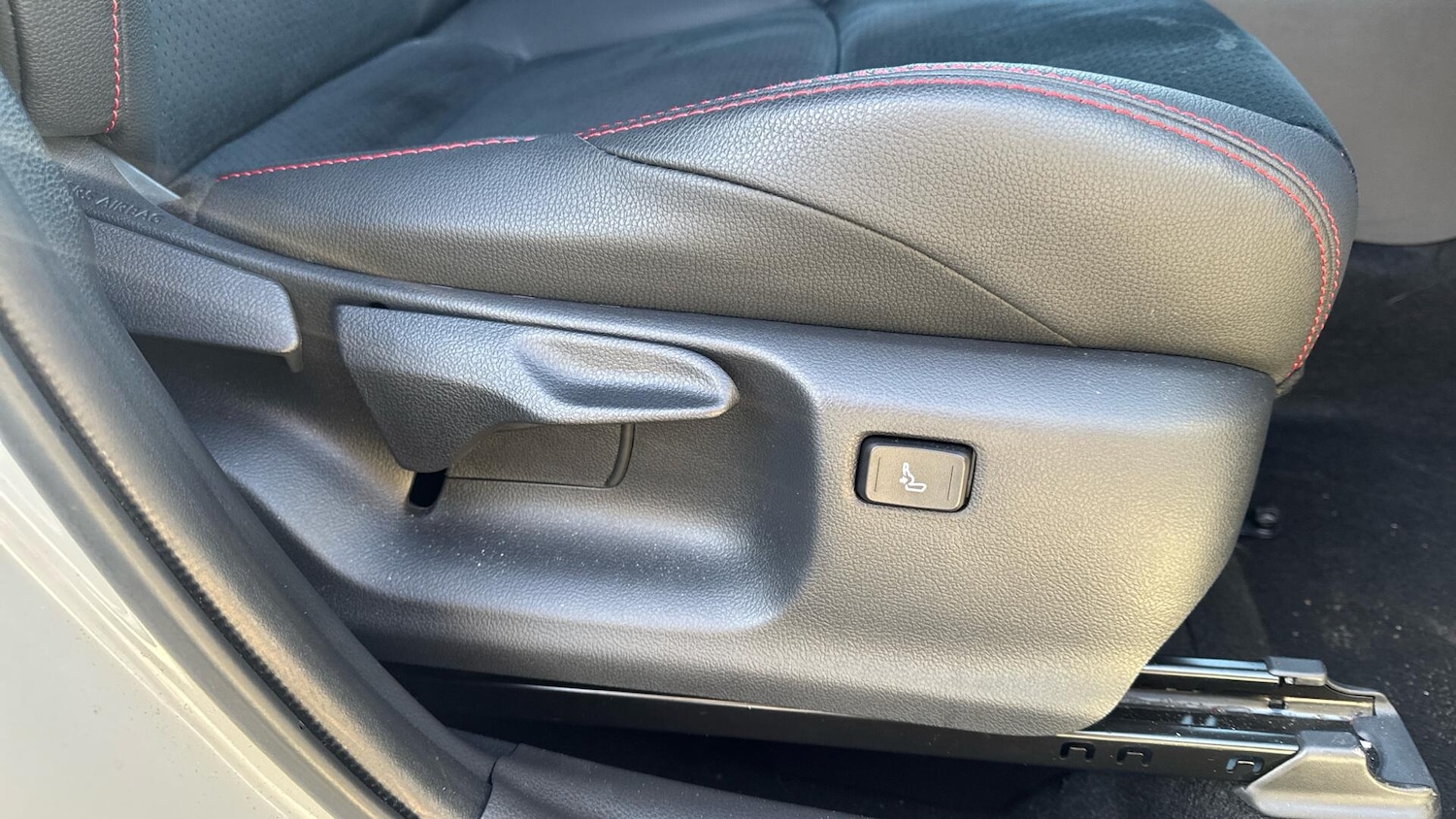 Used Toyota Yaris Cross 2024 for sale - 76952828: Photo 33