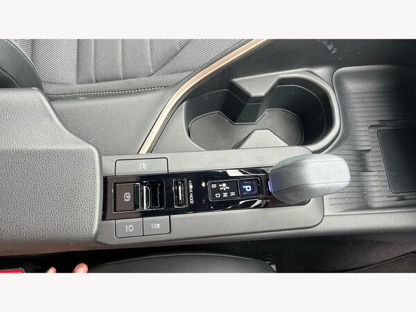 Used Toyota C-HR 2024 for sale - 75311089: Photo 34