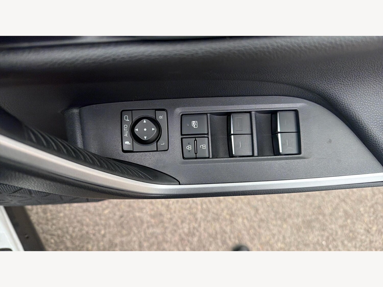 Used Toyota RAV4 for sale - 77330425: Photo 29