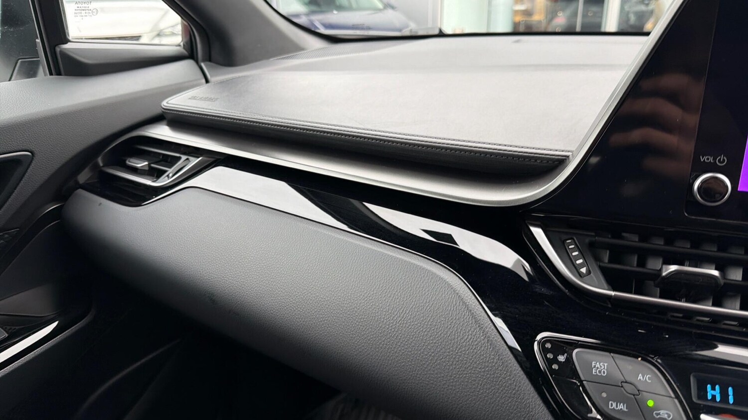 Used Toyota C-HR 2023 for sale - 77456246: Photo 34