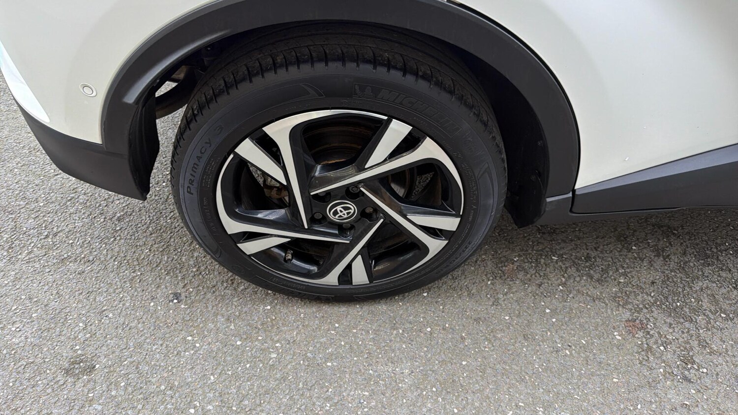 Used Toyota C-HR 2023 for sale - 77456246: Photo 40