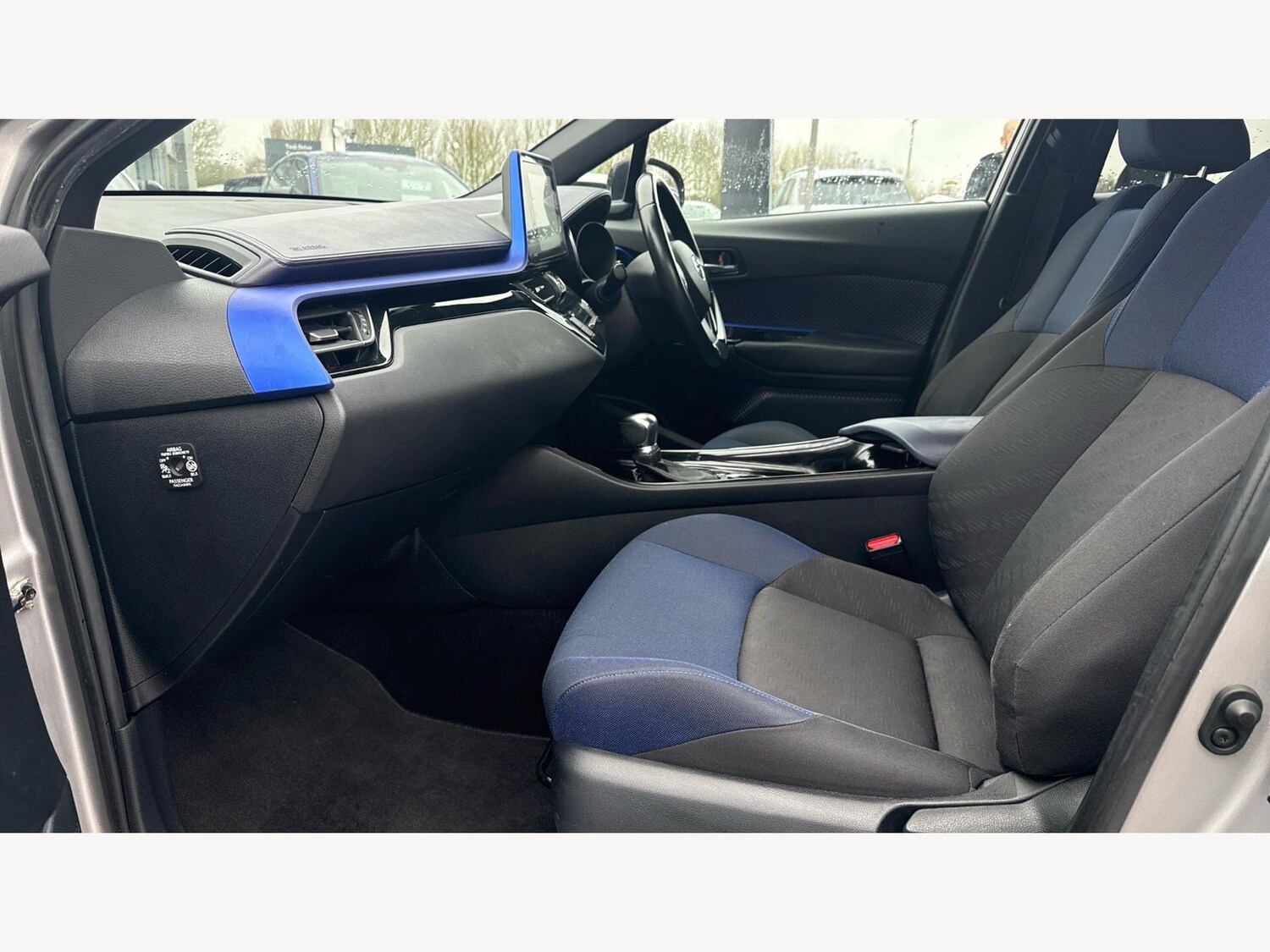 Used Toyota C-HR 2017 for sale - 77908789: Photo 12