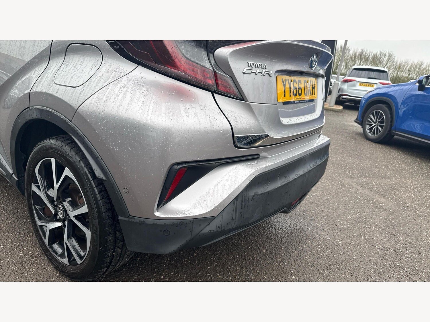 Used Toyota C-HR 2017 for sale - 77908789: Photo 24