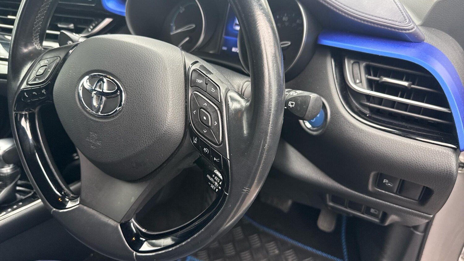 Used Toyota C-HR 2017 for sale - 77908789: Photo 34