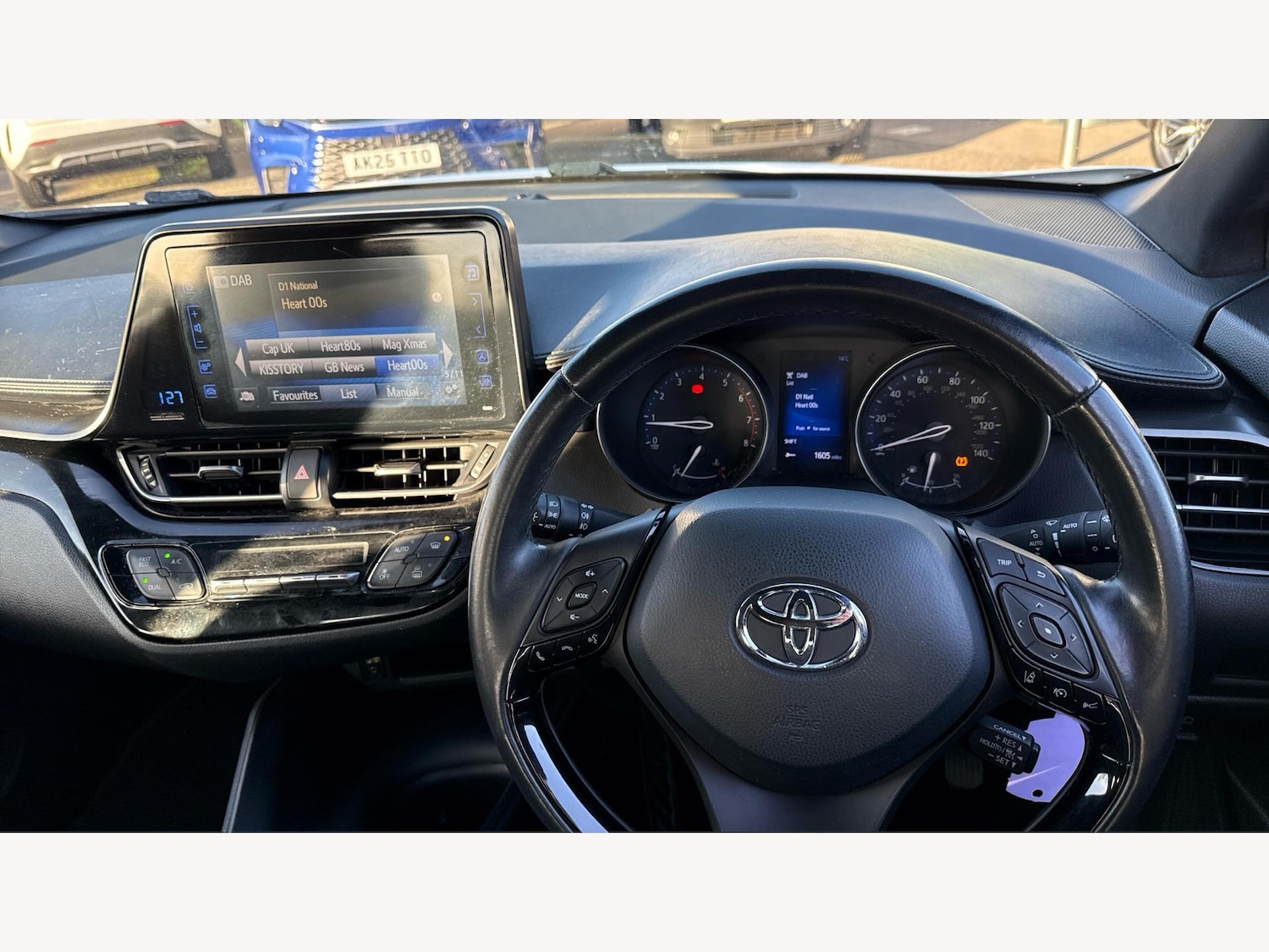 Used Toyota C-HR 2017 for sale - 77238515: Photo 8