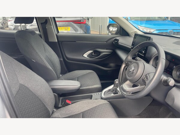Used Toyota Yaris Cross 2024 for sale - 76200626: Photo 13