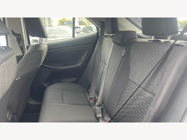 Used Toyota Yaris Cross 2024 for sale - 76200626: Photo 15