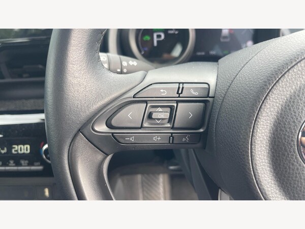 Used Toyota Yaris Cross 2024 for sale - 76200626: Photo 37