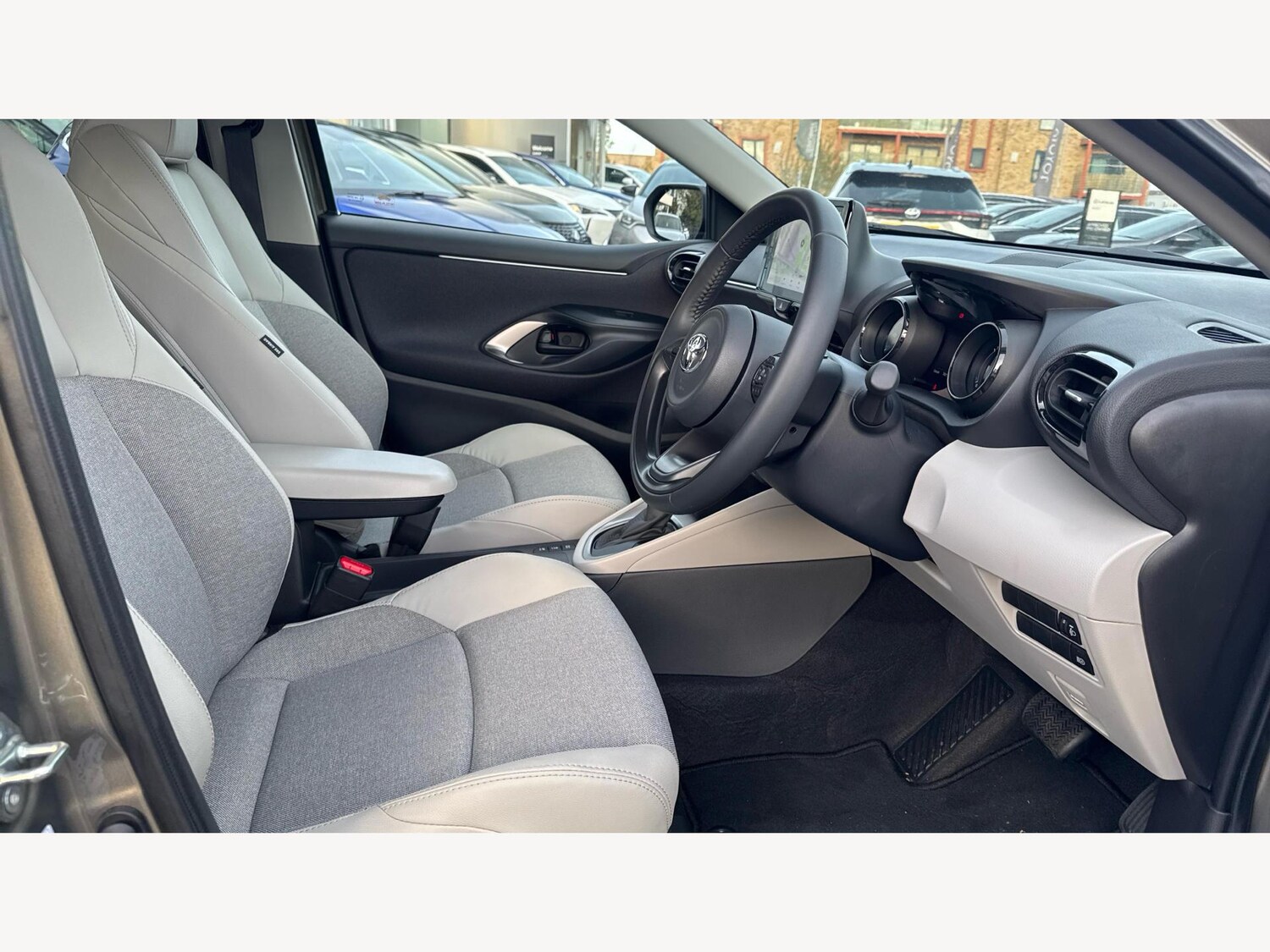 Used Toyota Yaris 2023 for sale - 76485443: Photo 13