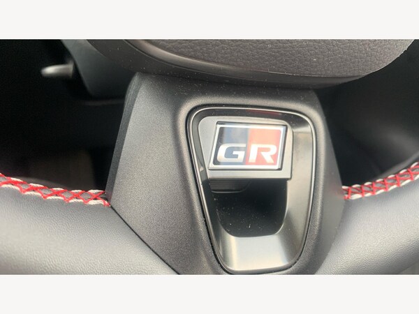 Used Toyota C-HR 2024 for sale - 76201355: Photo 41