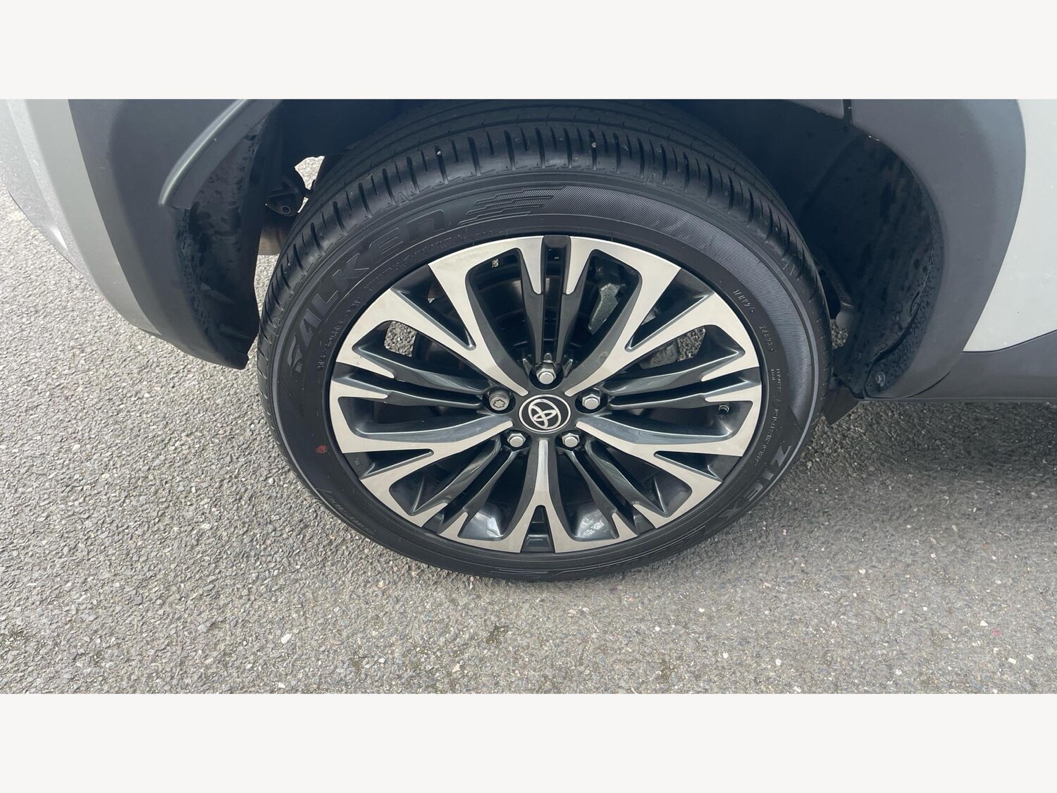 Used Toyota Yaris Cross for sale - 76702463: Photo 23