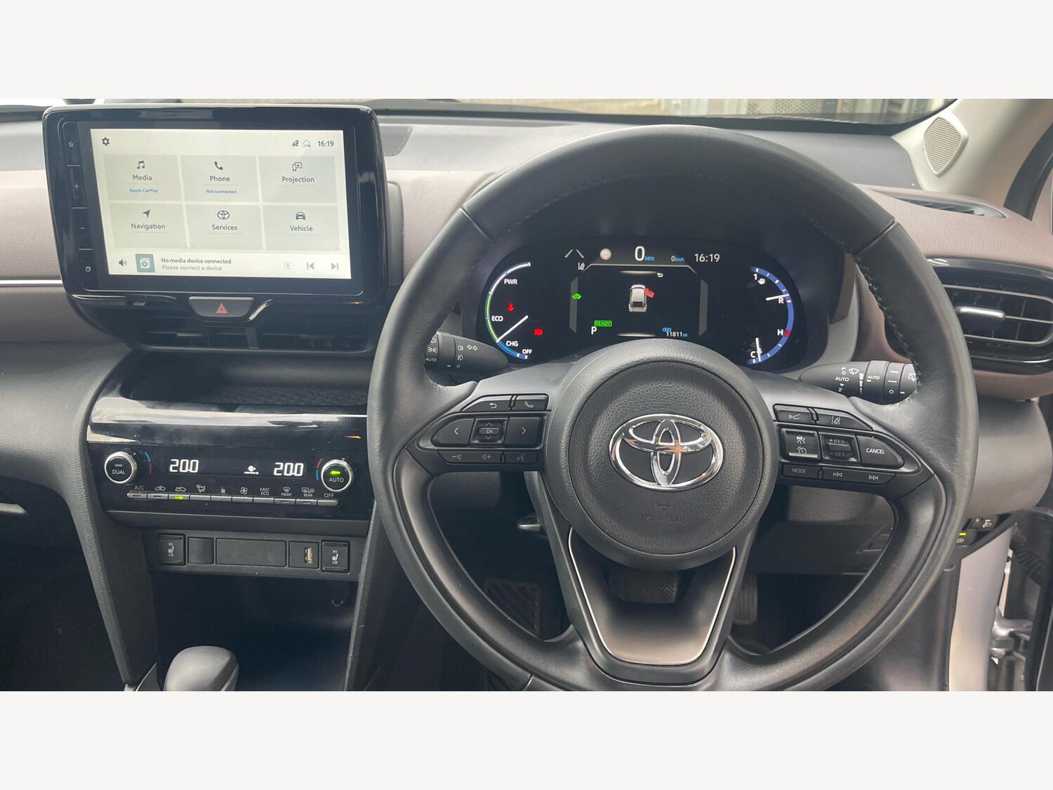 Used Toyota Yaris Cross for sale - 76702463: Photo 8