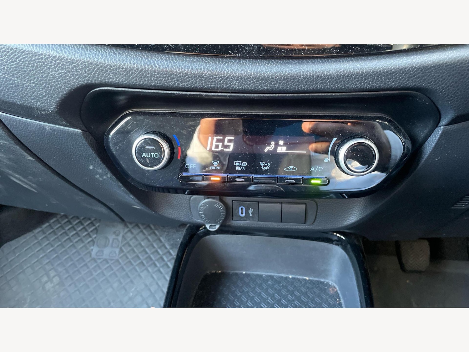 Used Toyota Aygo X 2024 for sale - 76399320: Photo 26