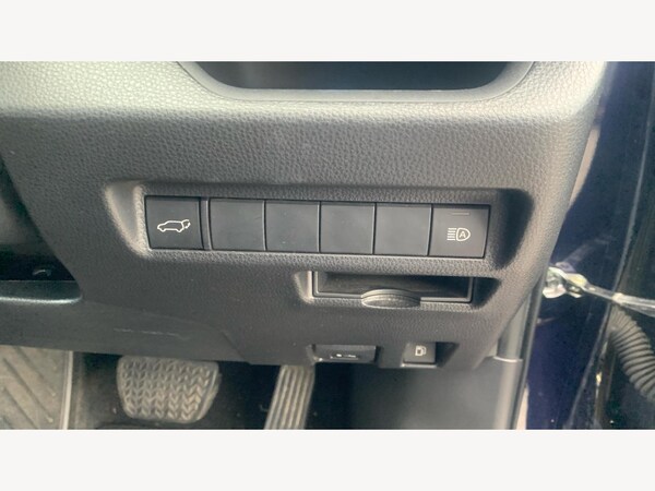 Used Toyota RAV4 2022 for sale - 76200065: Photo 28