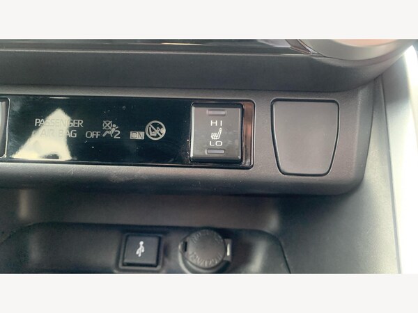 Used Toyota RAV4 2022 for sale - 76200065: Photo 29