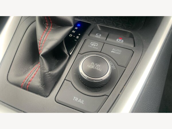 Used Toyota RAV4 2022 for sale - 76200065: Photo 40