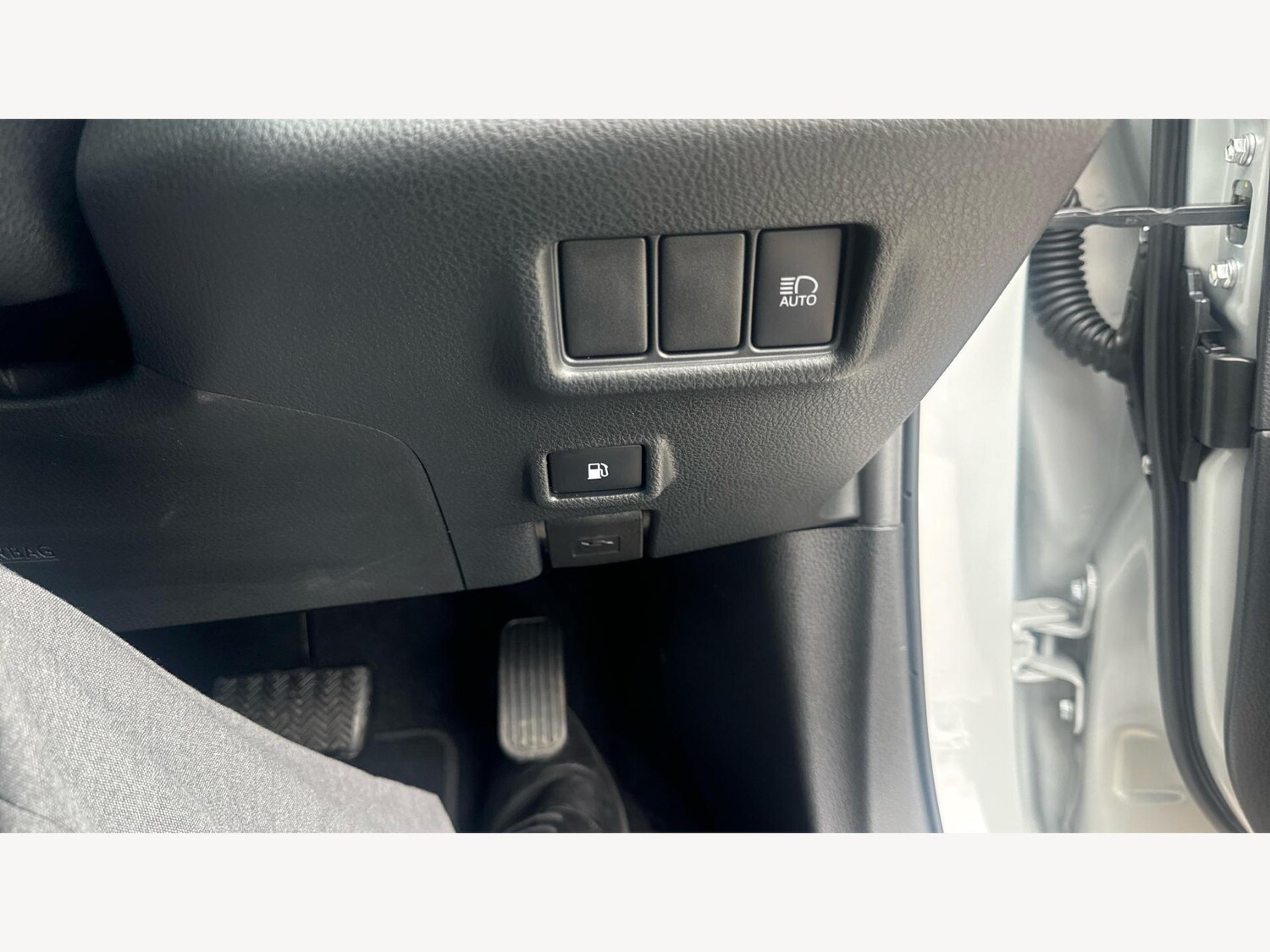 Vehicle 29