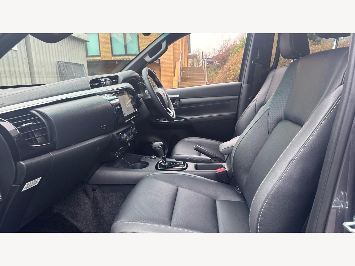 Used Toyota Hilux for sale - 77175061: Photo 12