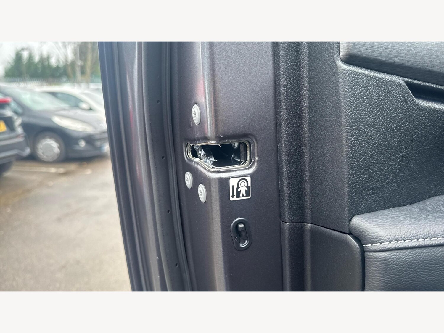 Used Toyota Hilux for sale - 77175061: Photo 27