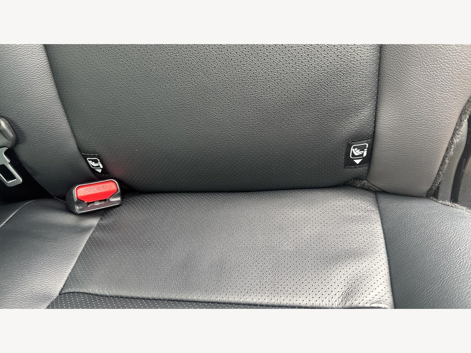 Used Toyota Hilux for sale - 77175061: Photo 28