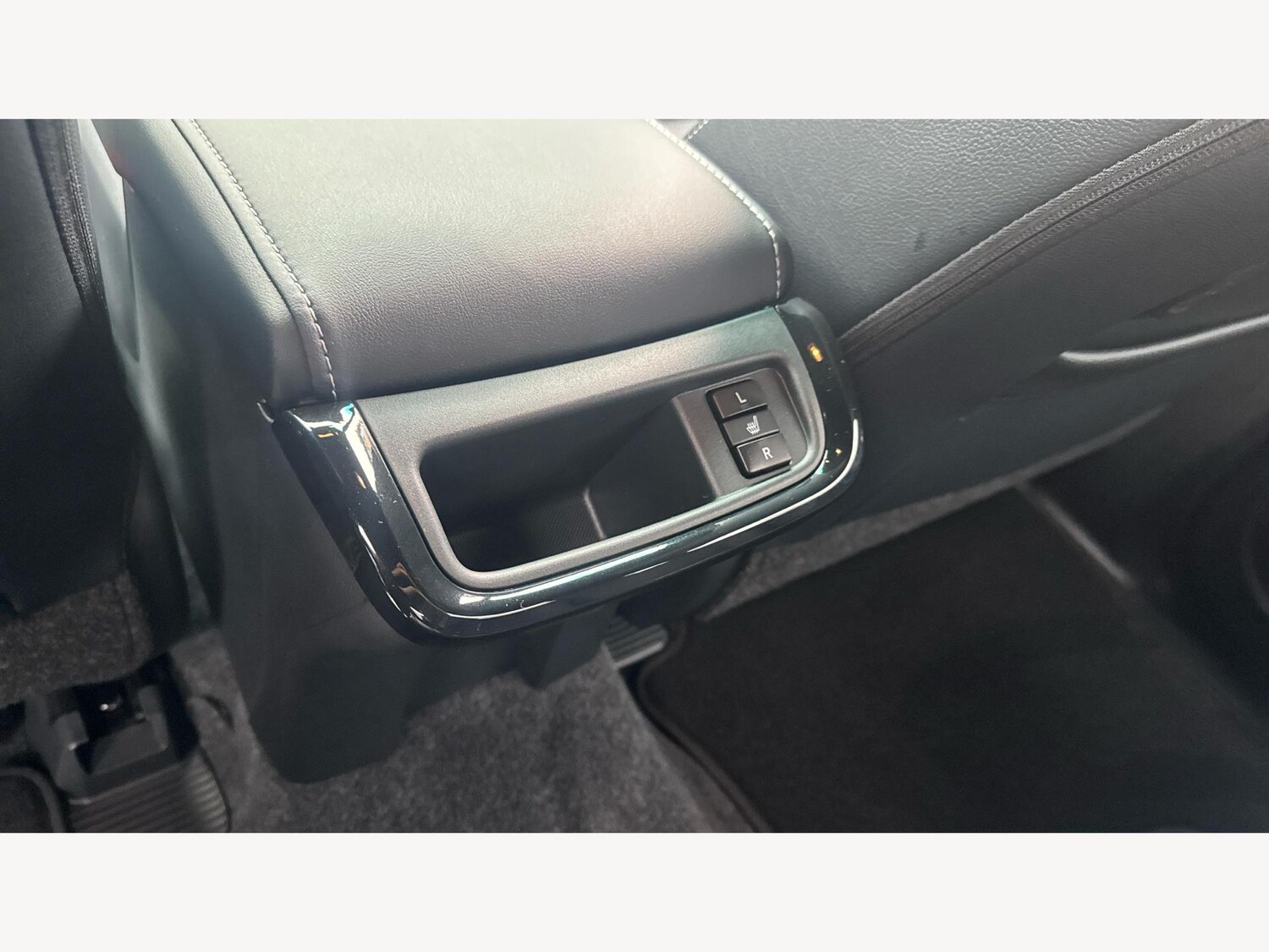 Used Toyota Hilux for sale - 77175061: Photo 29