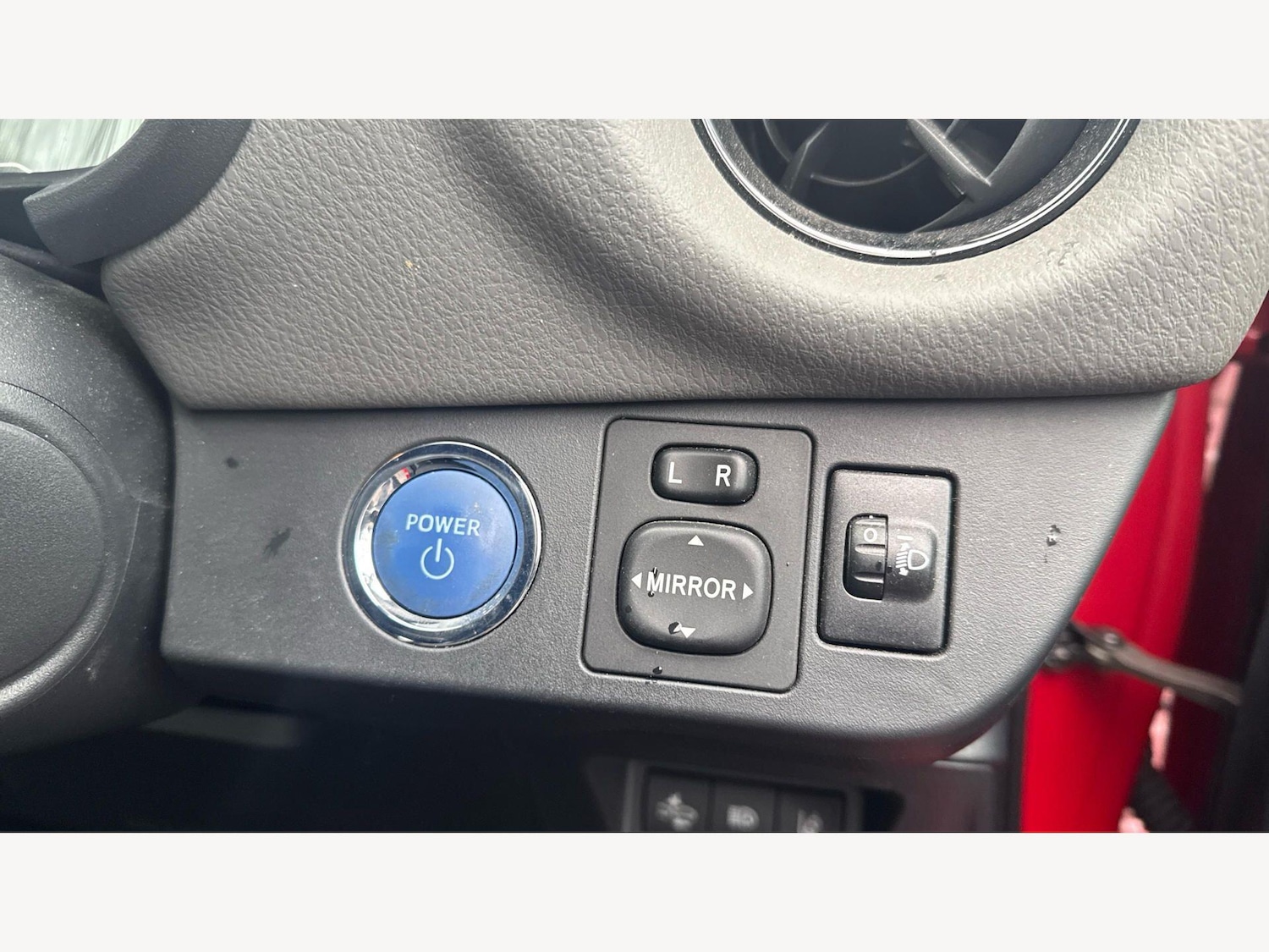 Used Toyota Yaris 2019 for sale - 78141403: Photo 35