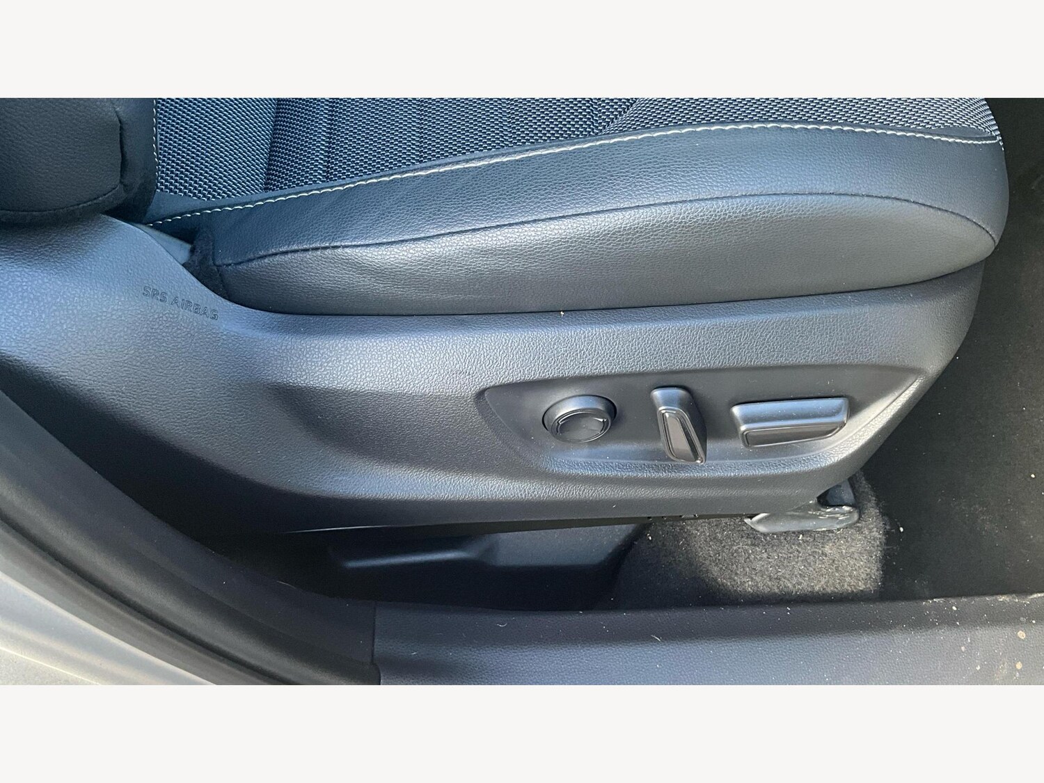 Used Toyota C-HR for sale - 77549996: Photo 24