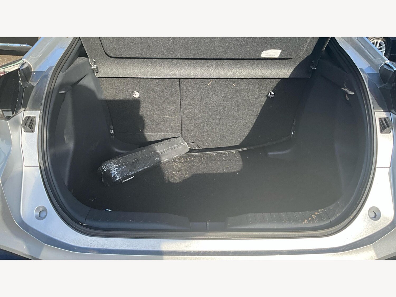 Used Toyota C-HR for sale - 77549996: Photo 28