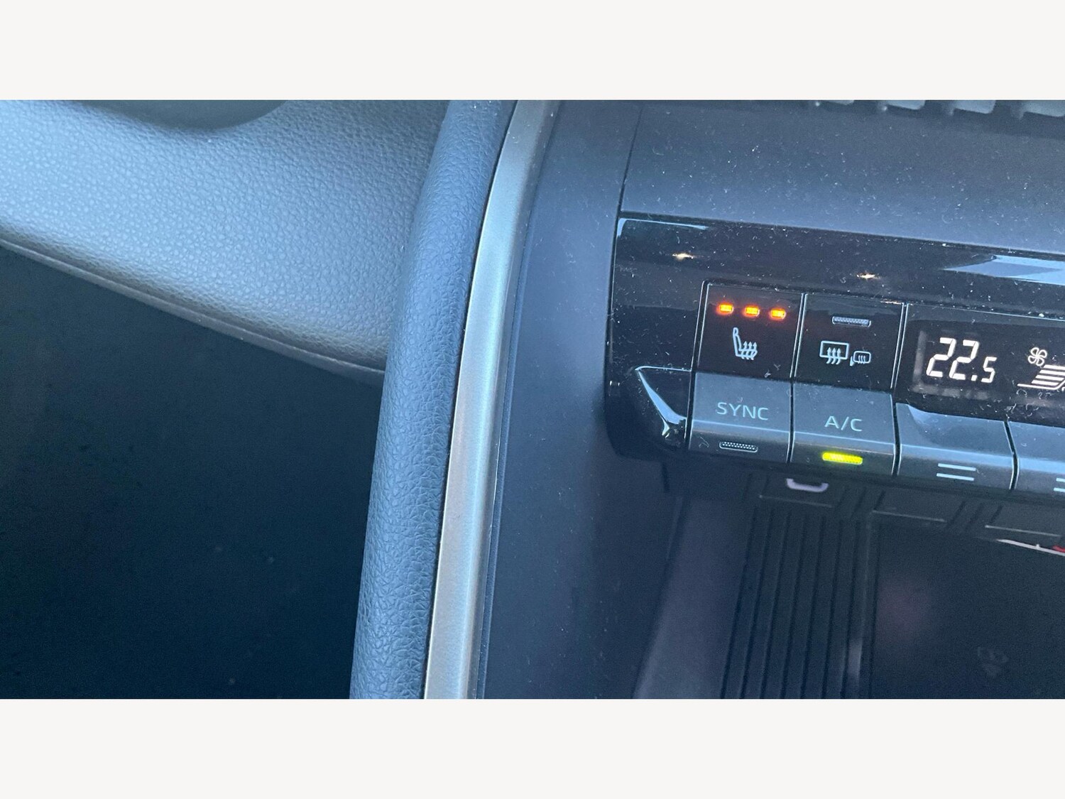 Used Toyota C-HR for sale - 77549996: Photo 31